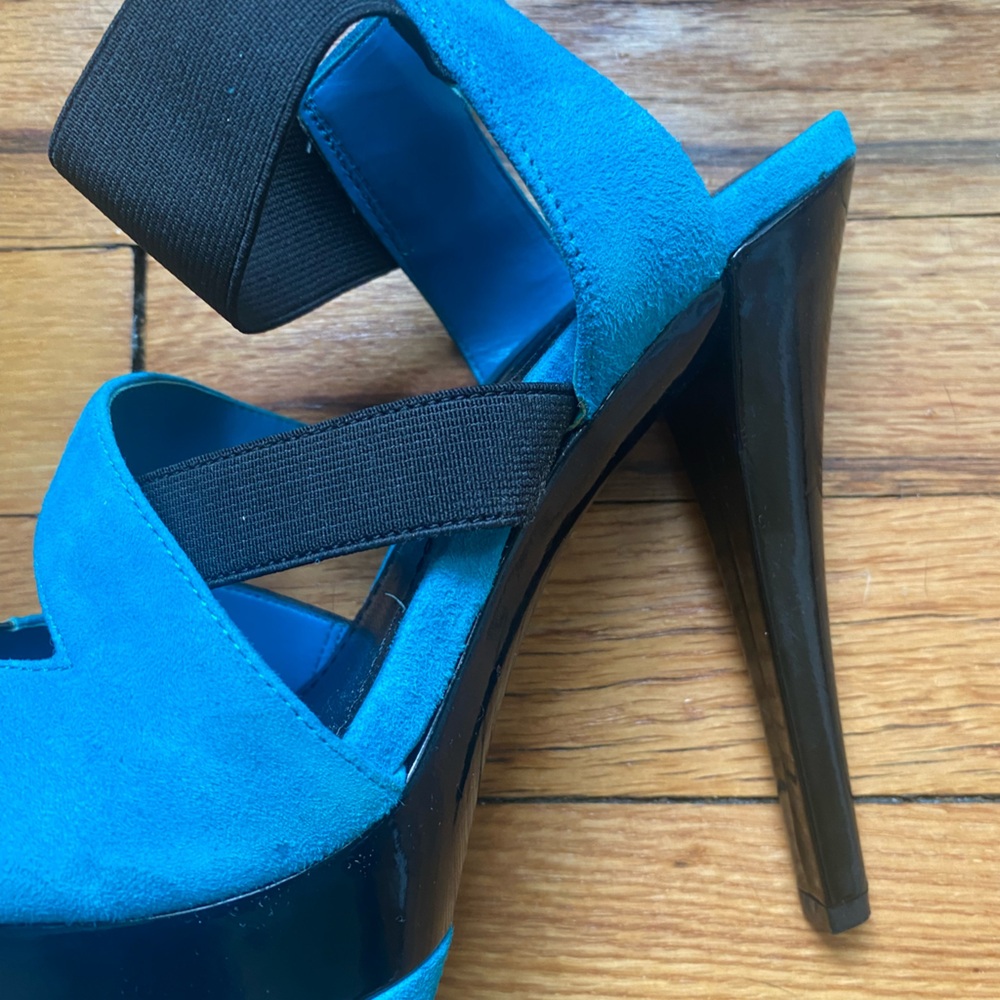 JESSICA SIMPSON platform heels - Picture 7 of 7